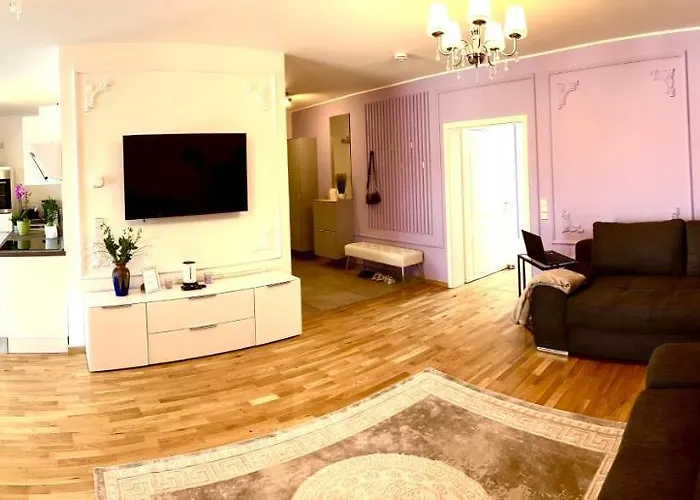 Leon Art Apartment